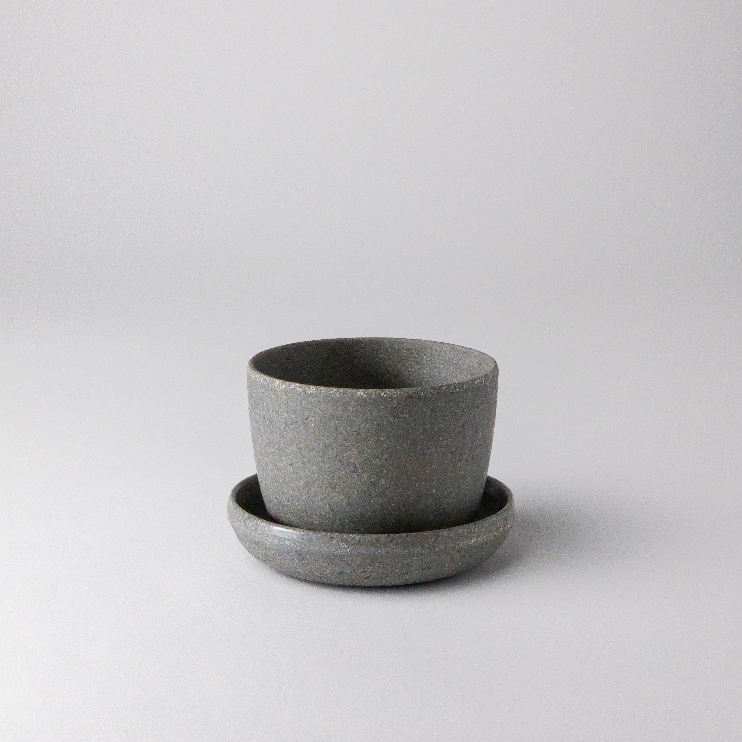 Kanso Designs Wheat Husk Mini Planter Pot